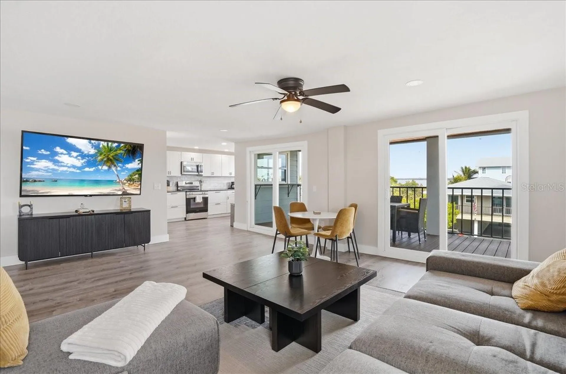 2518 Avenue B Bradenton Beach FL 34217