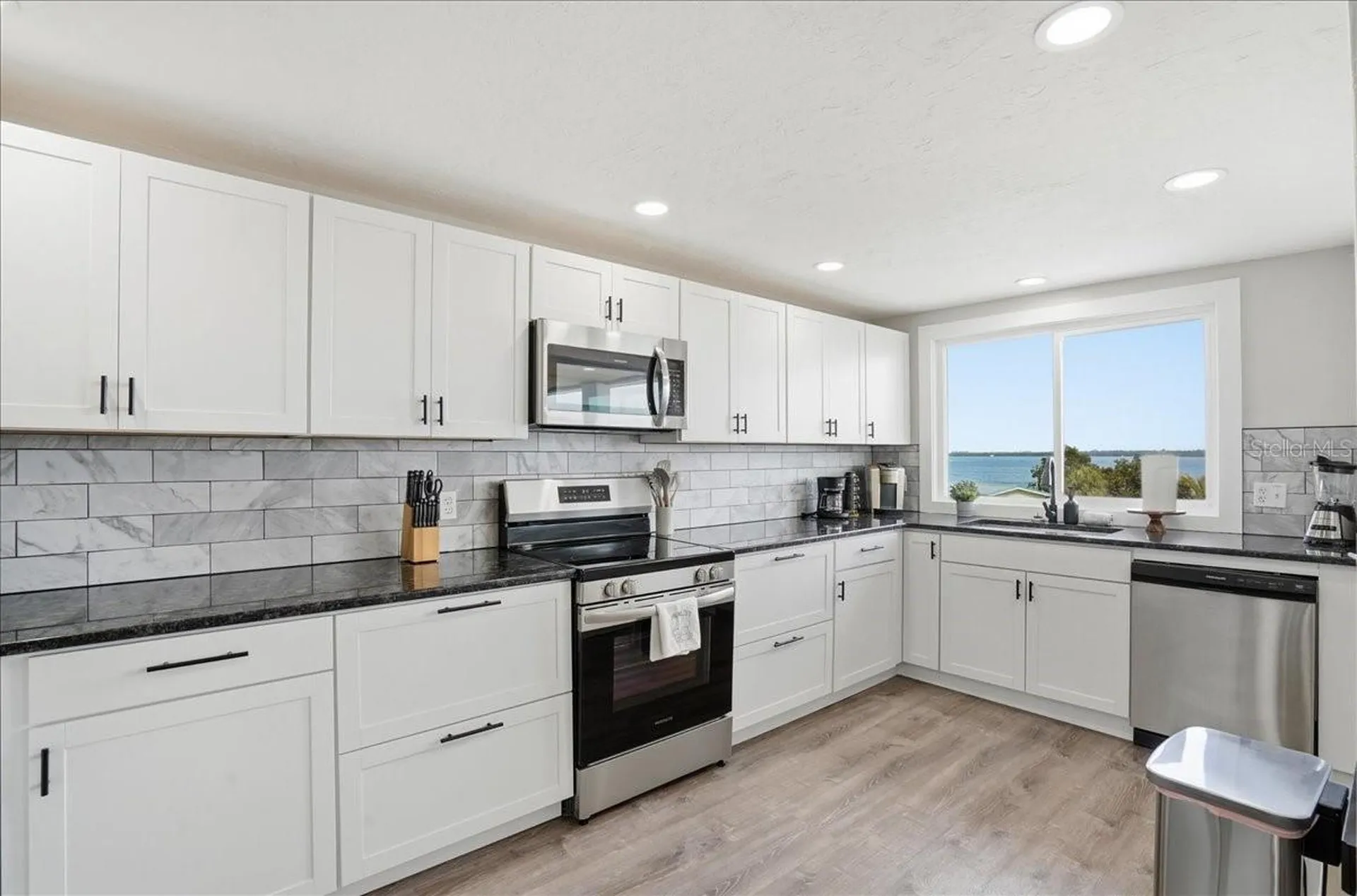 2518 Avenue B Bradenton Beach FL 34217