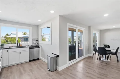 2518 Avenue B Bradenton Beach FL 34217