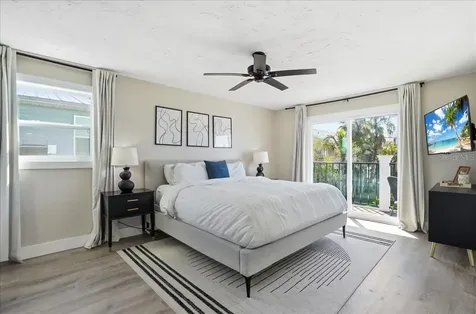 2518 Avenue B Bradenton Beach FL 34217