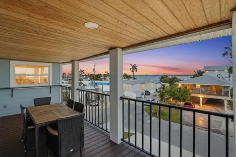 2518 Avenue B Bradenton Beach FL 34217