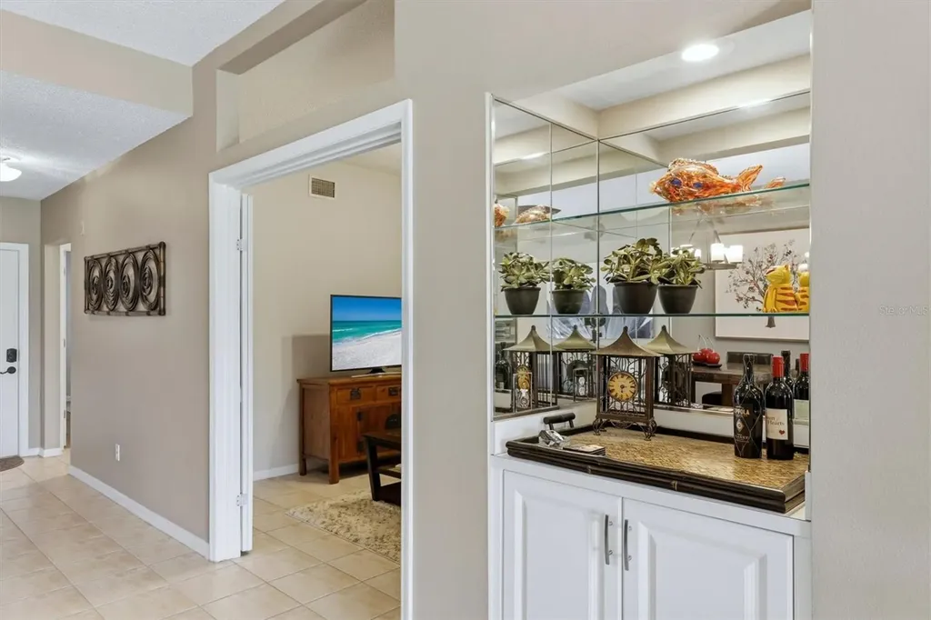9631 Castle Point Drive Sarasota FL 34238