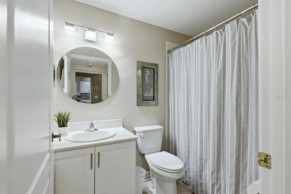 9631 Castle Point Drive Sarasota FL 34238