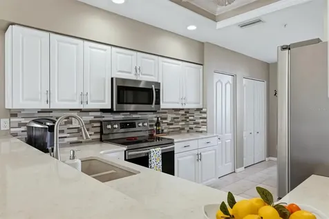 9631 Castle Point Drive Sarasota FL 34238