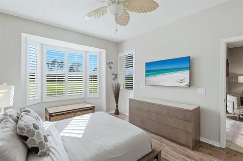 9631 Castle Point Drive Sarasota FL 34238