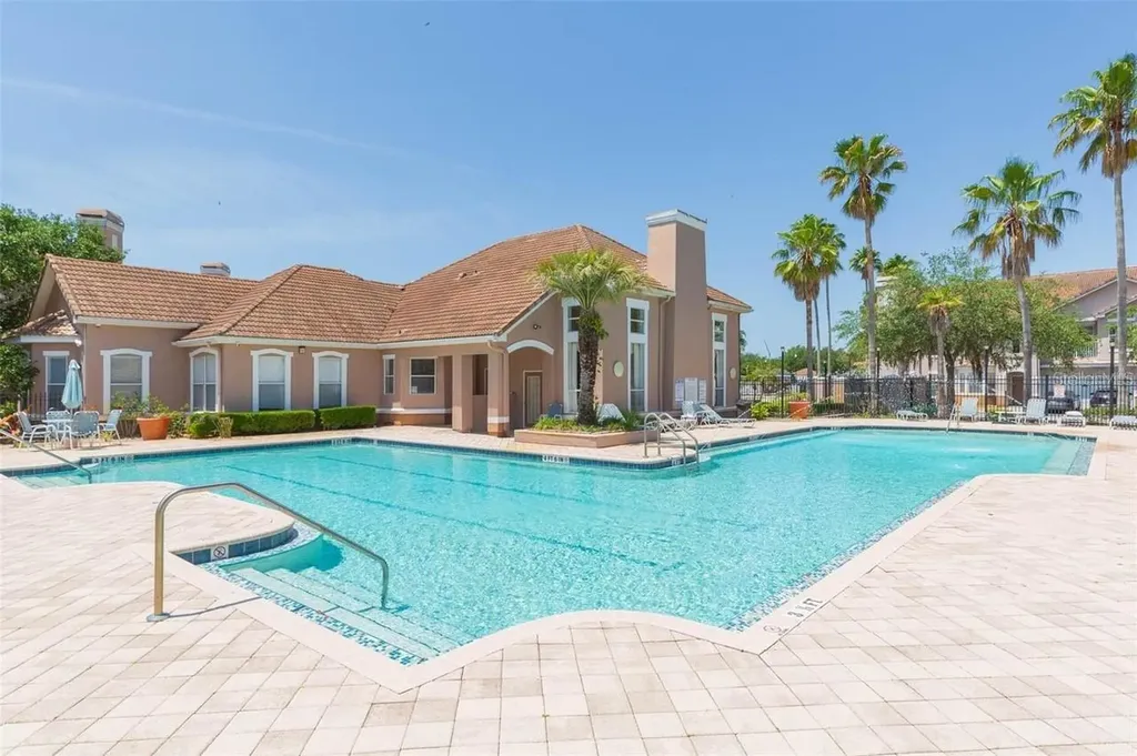 18022 Villa Creek Drive Tampa FL 33647