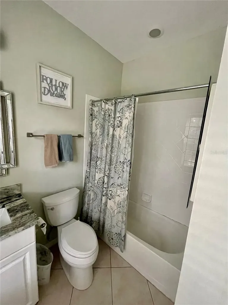 5635 Whitehead Street Bradenton FL 34203