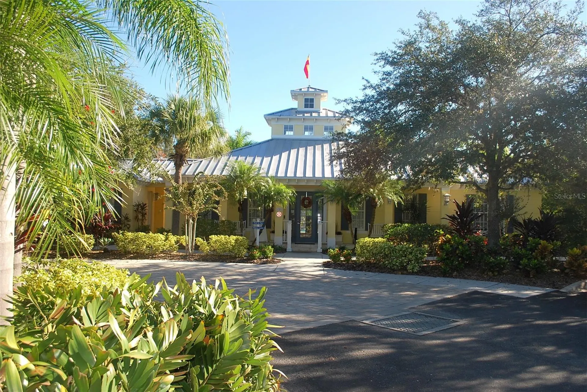 5635 Whitehead Street Bradenton FL 34203