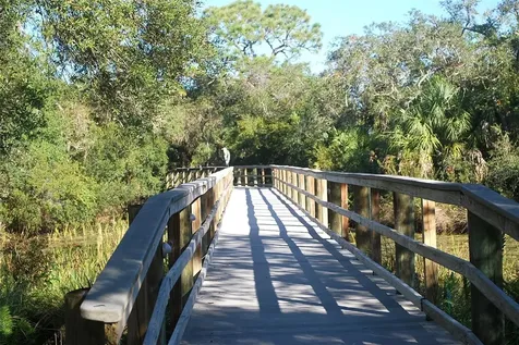 5635 Whitehead Street Bradenton FL 34203