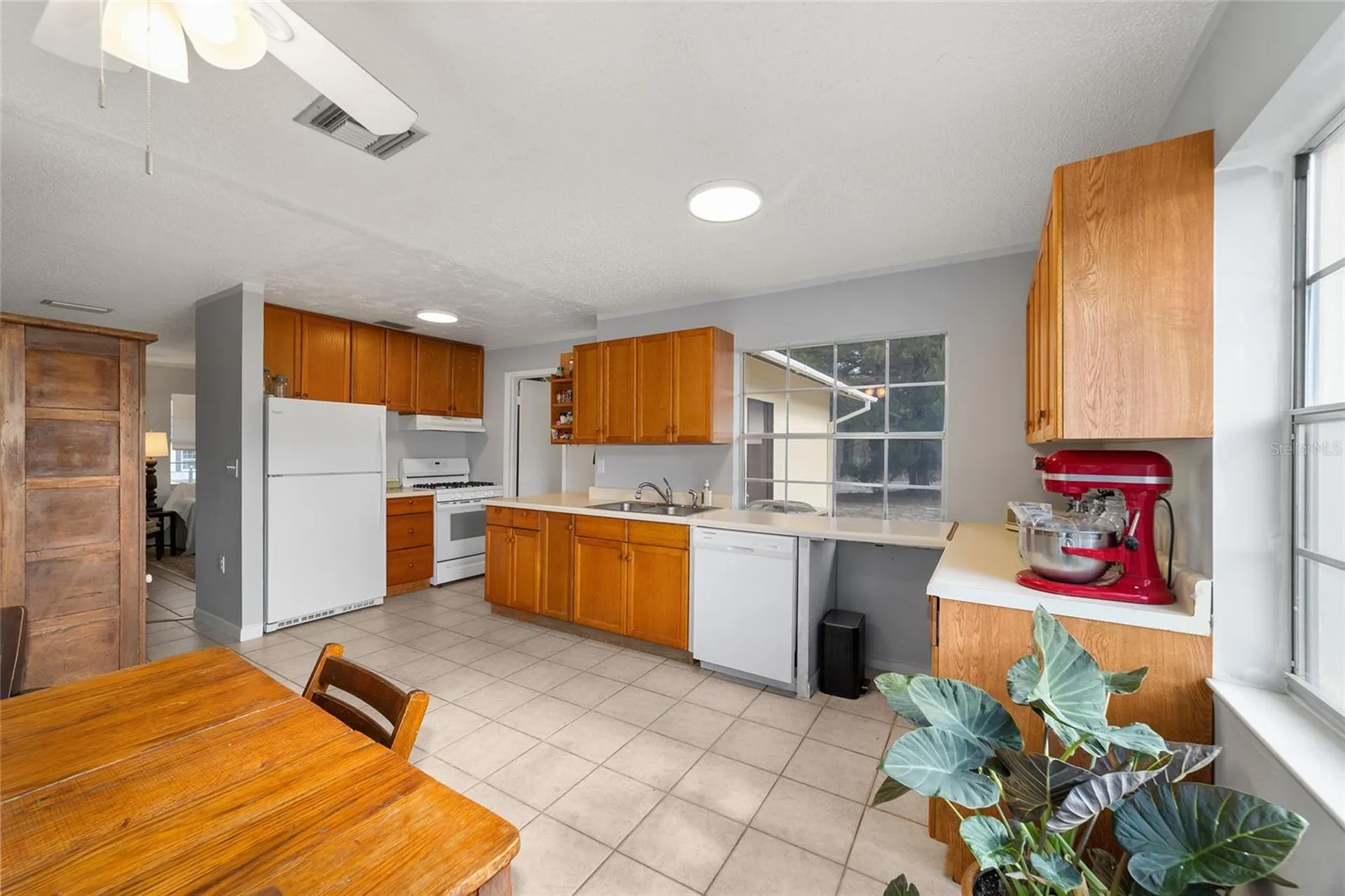 9488 N Sandree Drive Citrus Springs FL 34434