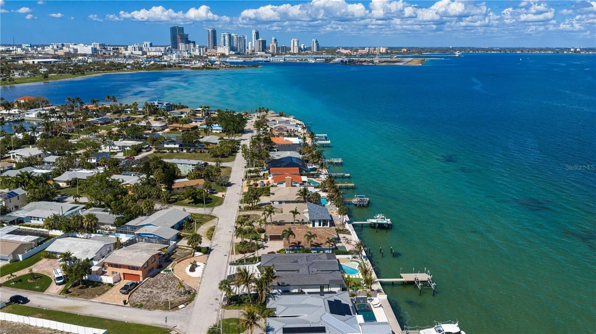 2580 E Bay Isle Drive SE St Petersburg FL 33705