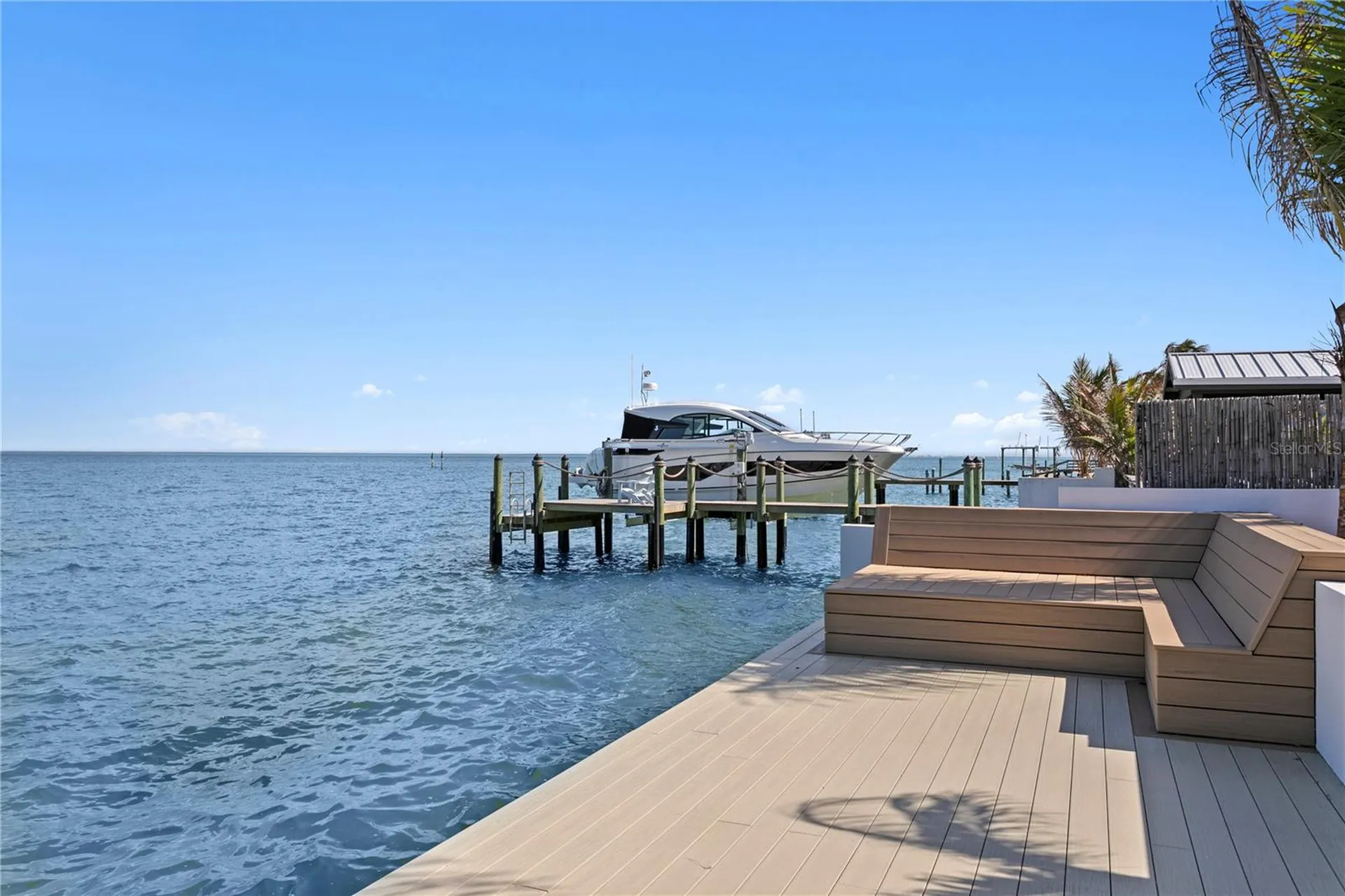 2580 E Bay Isle Drive SE St Petersburg FL 33705