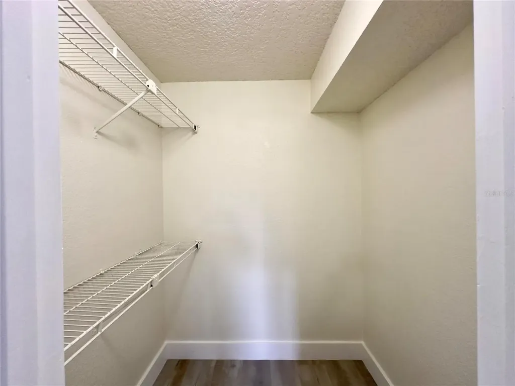 5140 Conroy Road Orlando FL 32811