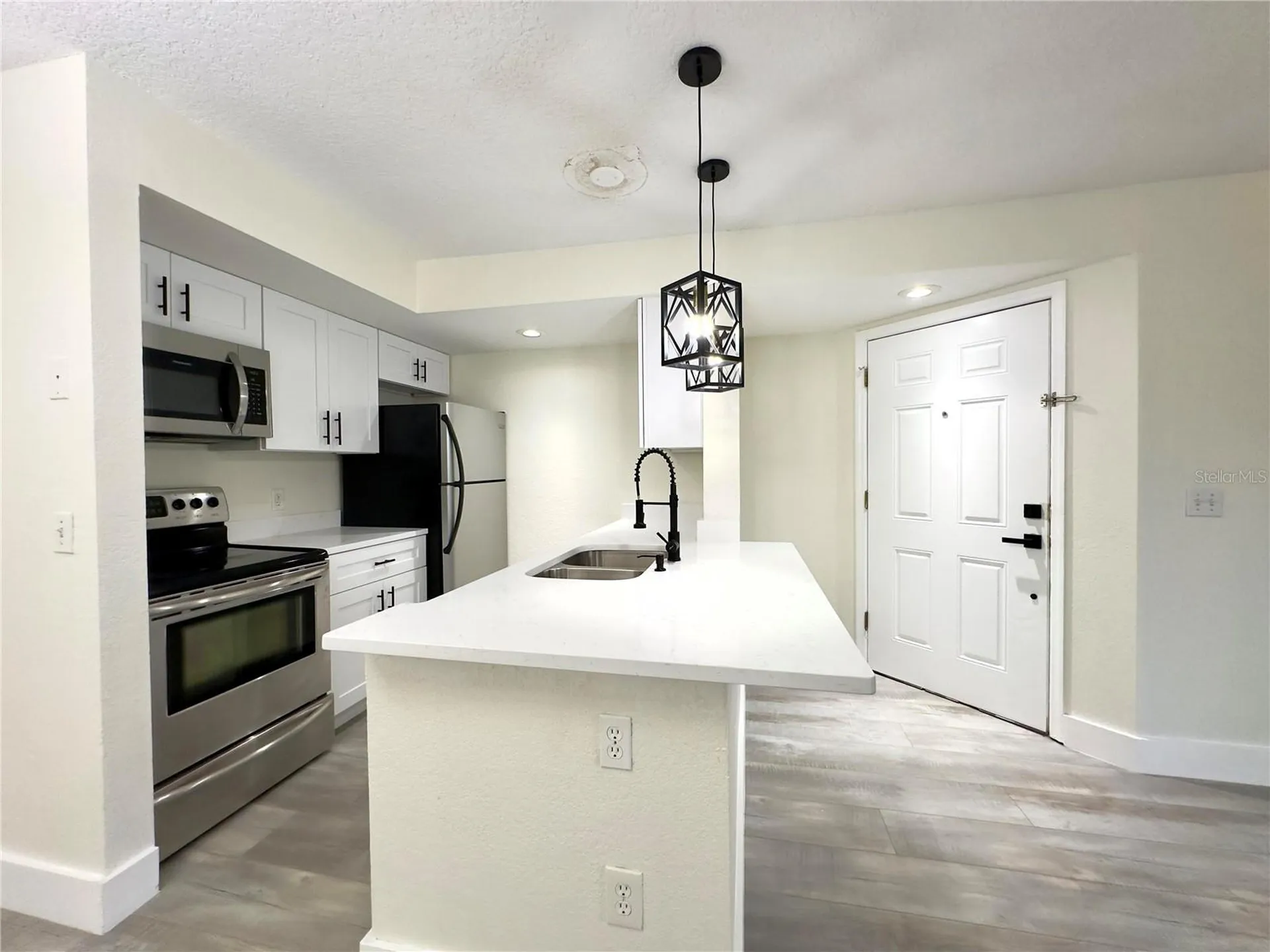 5140 Conroy Road Orlando FL 32811