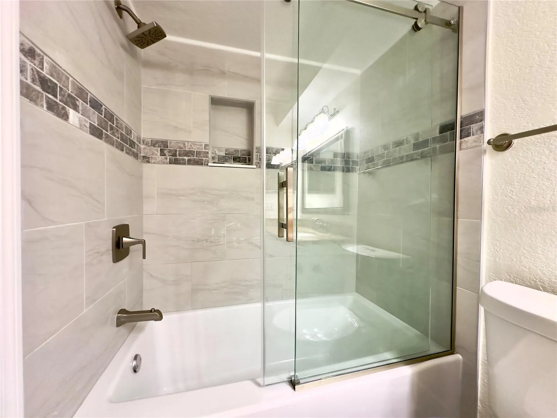 5140 Conroy Road Orlando FL 32811