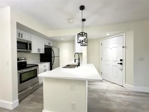 5140 Conroy Road Orlando FL 32811