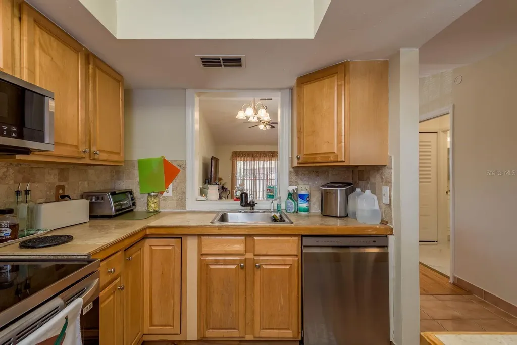 2250 Druid Road E Clearwater FL 33764