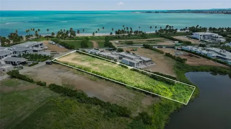 L5 Atlantic Drive 7000 Bahia Beach Drive Rio Grande PR 00745