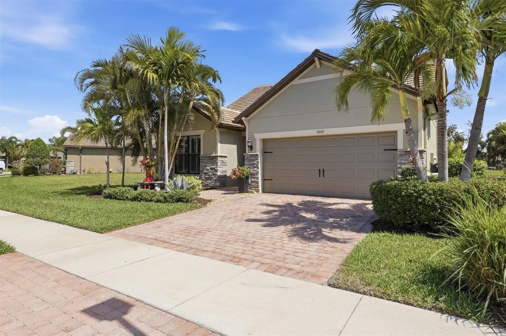 5357 Sundew Drive Sarasota FL 34238