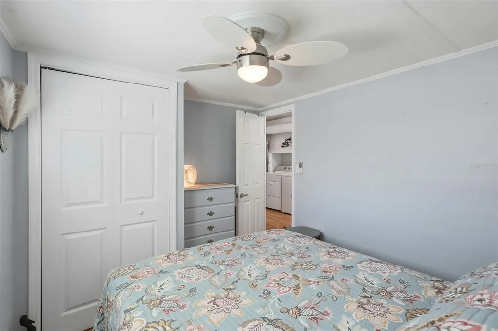 5327 6th Place S Gulfport FL 33707