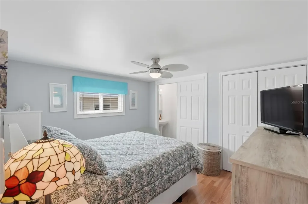 5327 6th Place S Gulfport FL 33707