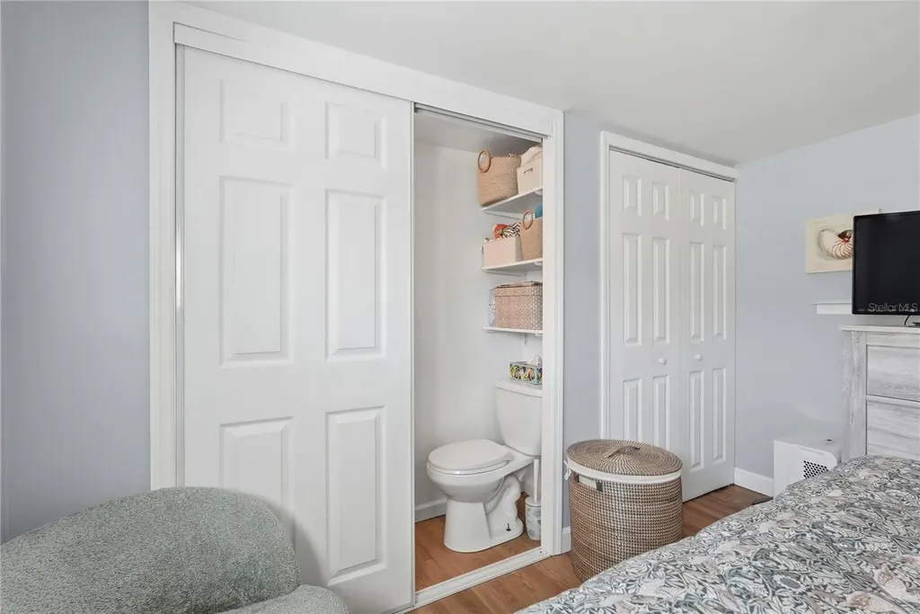5327 6th Place S Gulfport FL 33707