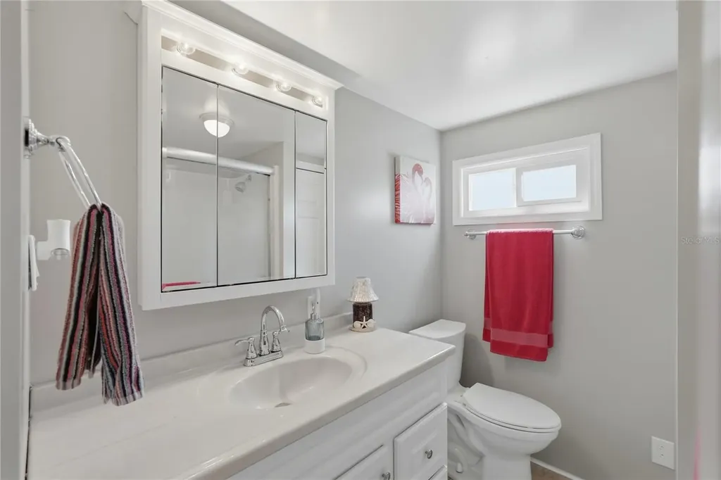 5327 6th Place S Gulfport FL 33707