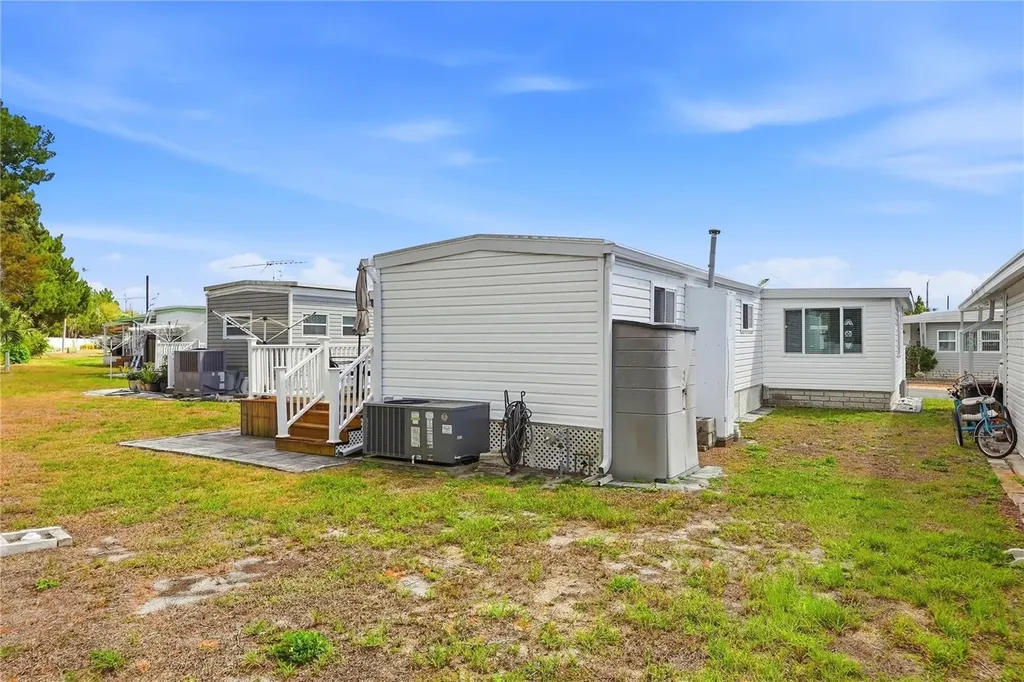 5327 6th Place S Gulfport FL 33707