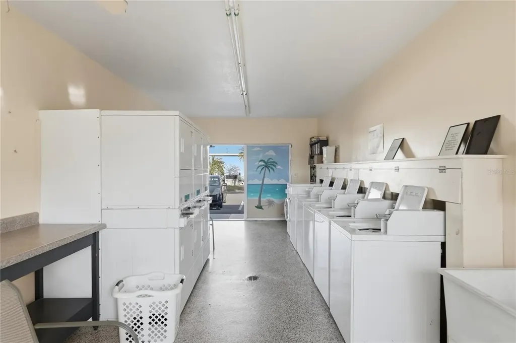 5327 6th Place S Gulfport FL 33707