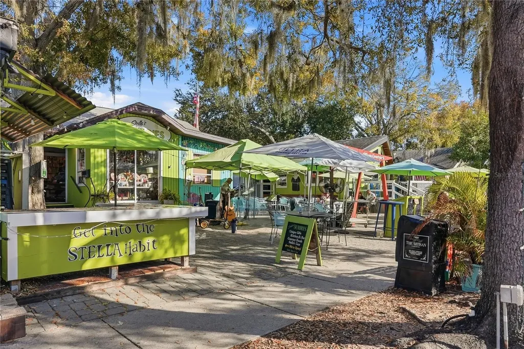 5327 6th Place S Gulfport FL 33707
