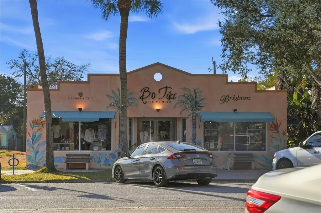 5327 6th Place S Gulfport FL 33707