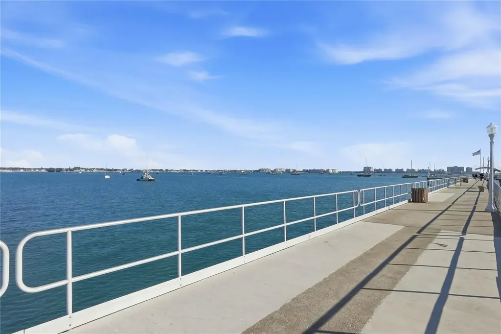 5327 6th Place S Gulfport FL 33707