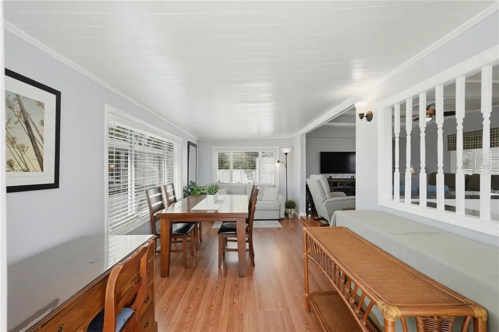 5327 6th Place S Gulfport FL 33707