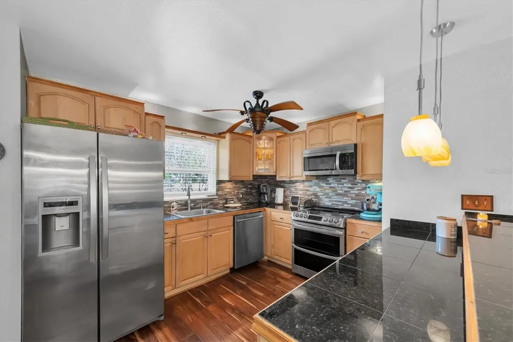 1700 74th Avenue N St Petersburg FL 33702