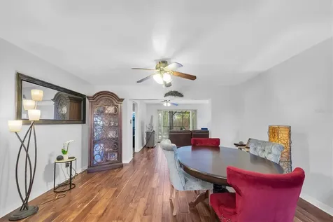 1700 74th Avenue N St Petersburg FL 33702