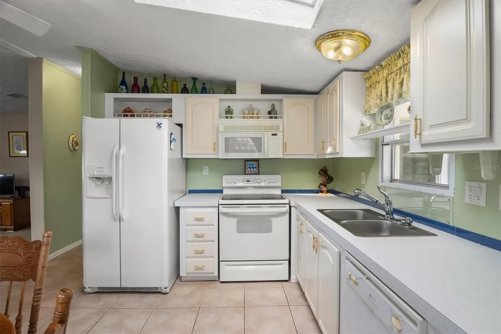 211 Glenwood Drive Lake Wales FL 33898