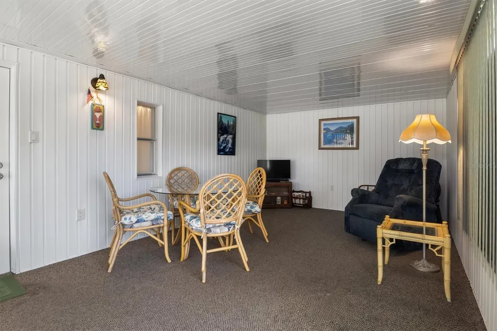 211 Glenwood Drive Lake Wales FL 33898