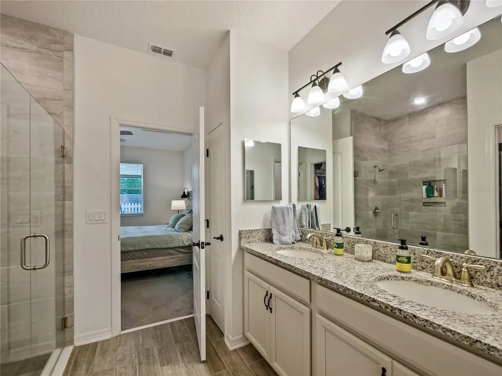 8258 Bayliss Court Orlando FL 32825