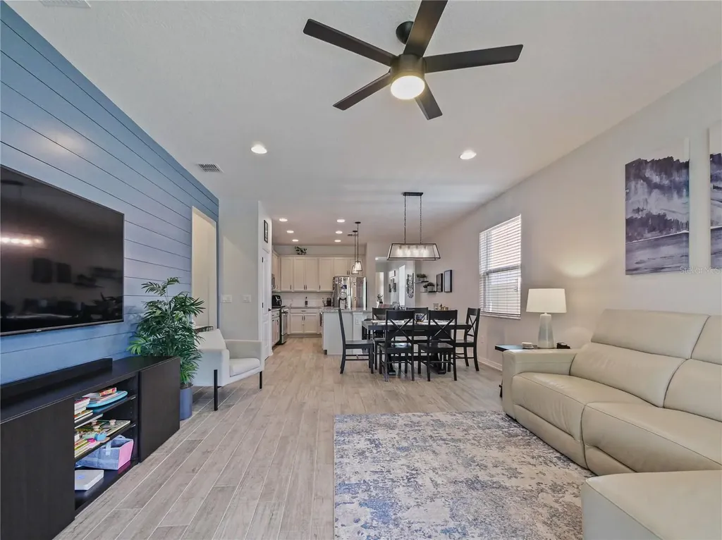 8258 Bayliss Court Orlando FL 32825