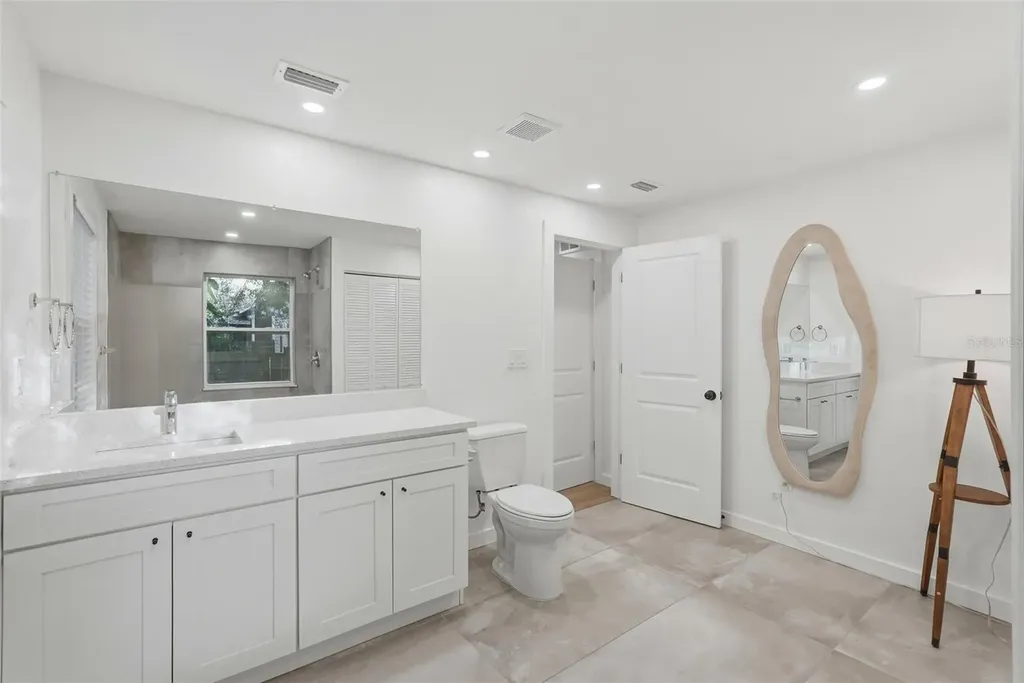 4631 Queensboro Avenue S St Petersburg FL 33711