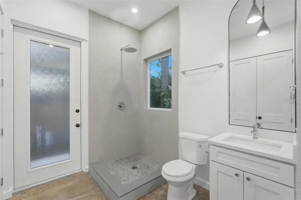 4631 Queensboro Avenue S St Petersburg FL 33711