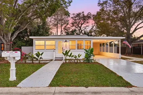 4631 Queensboro Avenue S St Petersburg FL 33711