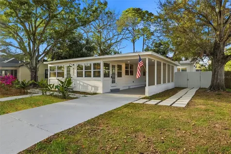 4631 Queensboro Avenue S St Petersburg FL 33711