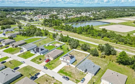 313 W Aster Court Kissimmee FL 34759
