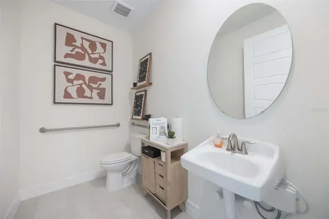 3942 Kennebunk Loop Mount Dora FL 32757