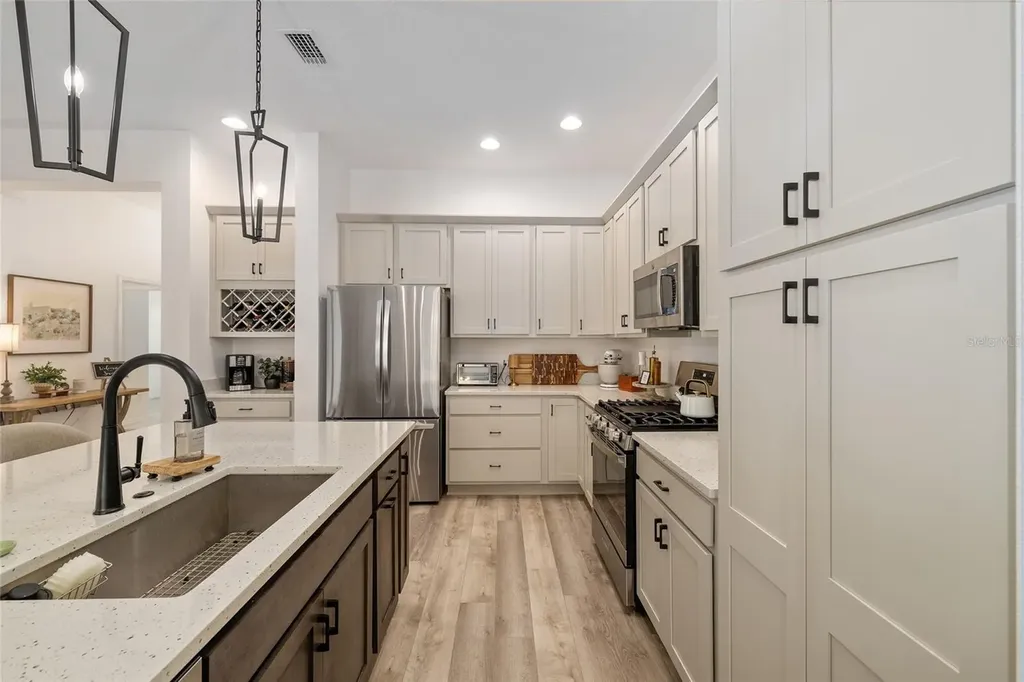 1661 Vanbeck Circle The Villages FL 34762