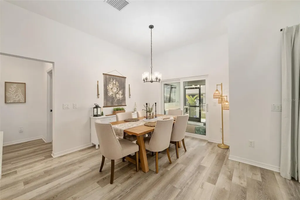 1661 Vanbeck Circle The Villages FL 34762