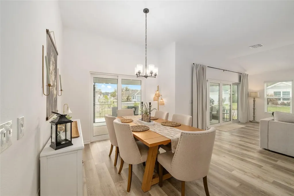 1661 Vanbeck Circle The Villages FL 34762