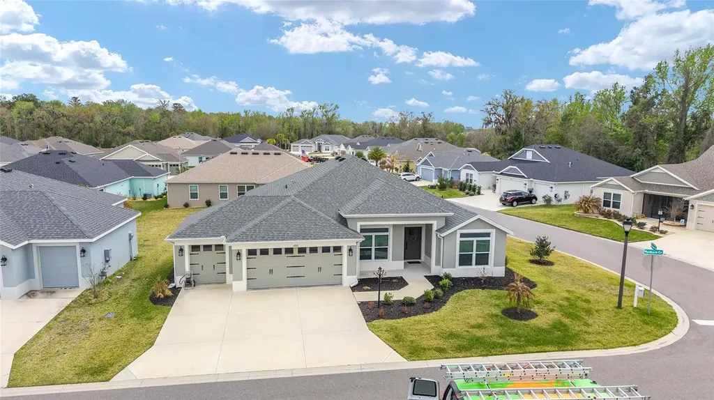 1661 Vanbeck Circle The Villages FL 34762