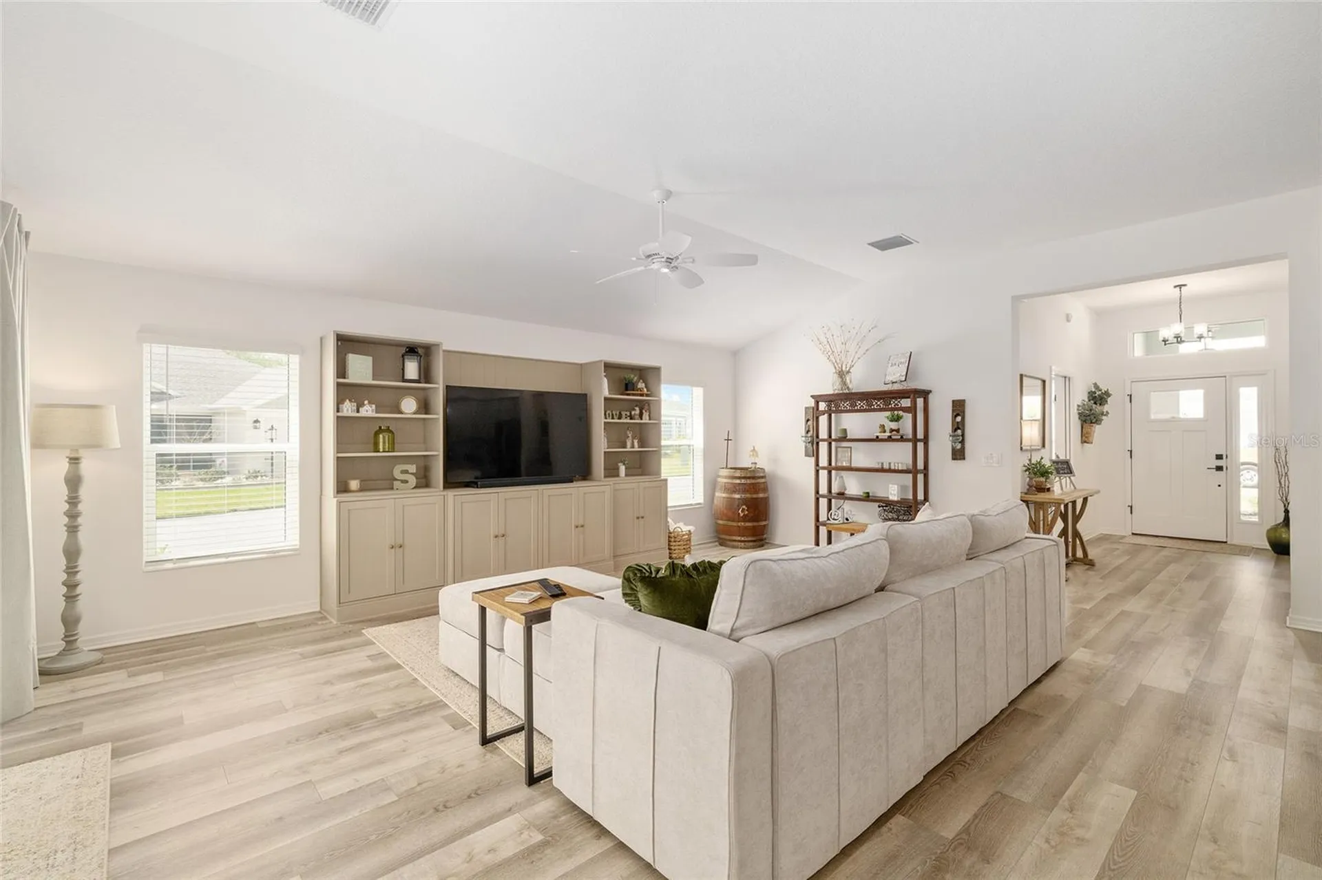 1661 Vanbeck Circle The Villages FL 34762